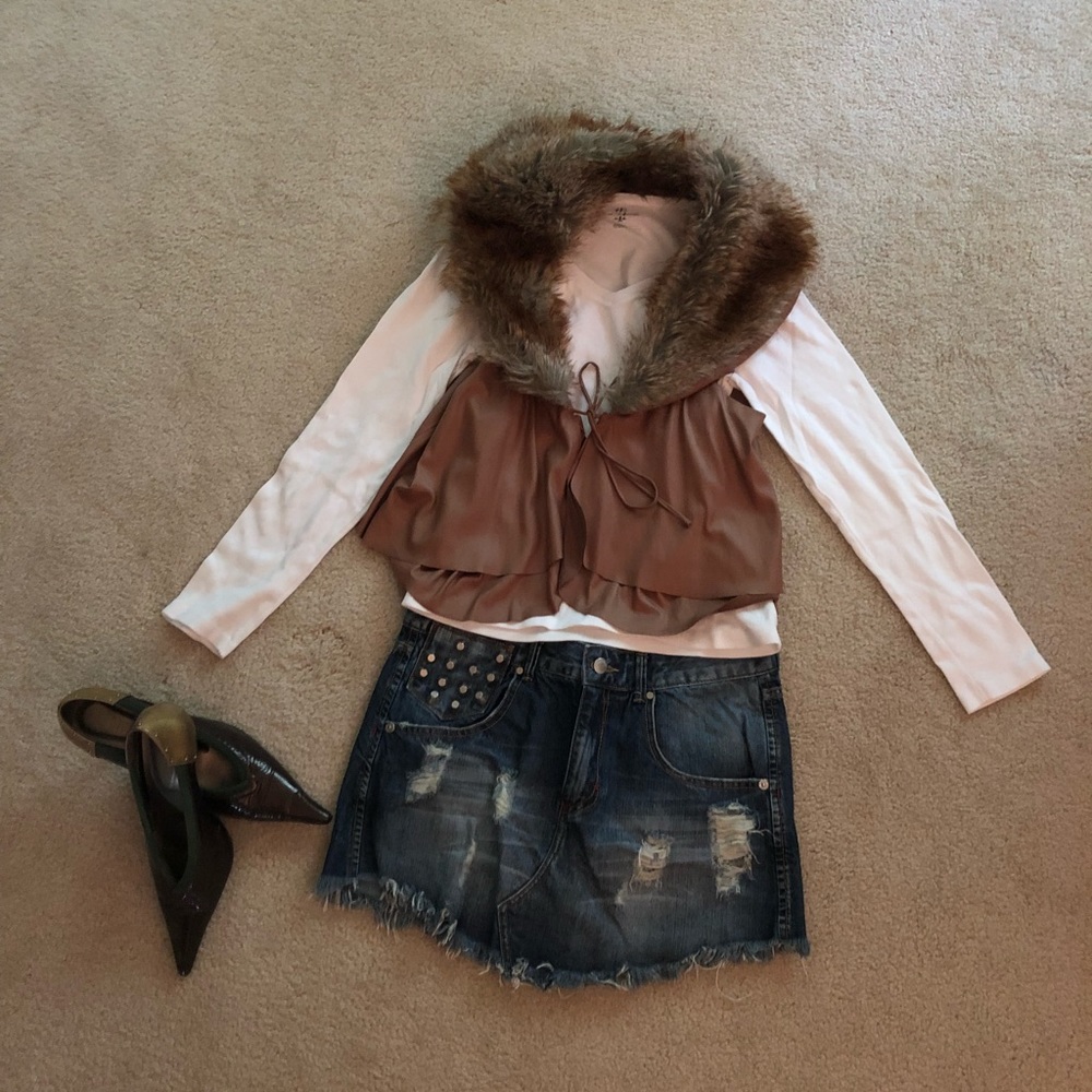 Brow vest with fur detail